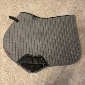 LeMieux Suede close contact gray saddle pad